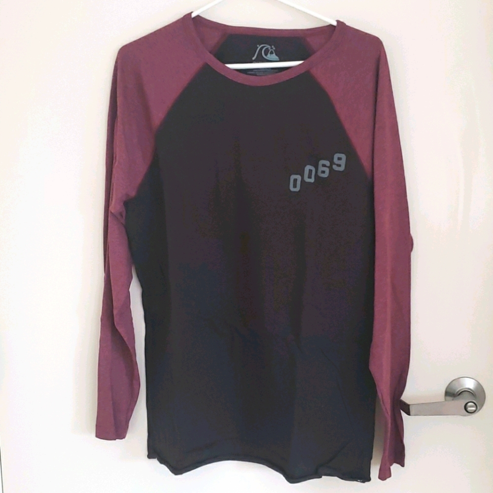 Long sleeve Quicksilver t-shirt